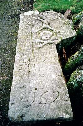 Old Grave in Auchinleck